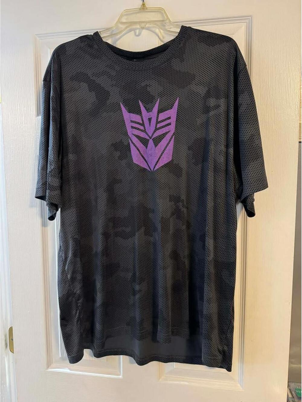 Universal Studios Men's Black Camouflage T-Shirt with Purple Decepticon Logo XXL